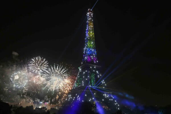 Fireworks on Eiffel Tower